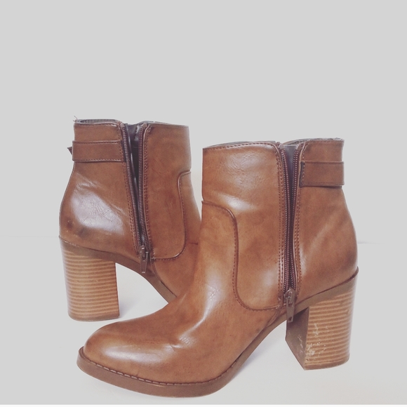 Atmosphere Side Zip Ankle Boot - Picture 6 of 10